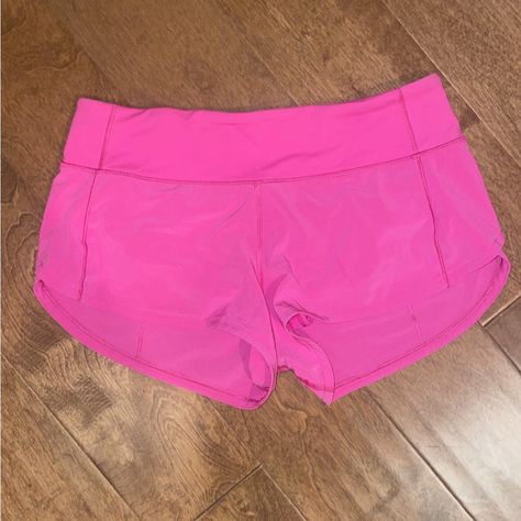 Sonic Pink Speed Up Shorts Size 4 (Feels Like It Fits A Little Smaller Than A 4) 2.5” Inseam // Mid-Rise No Tags But Never Worn Speed Up Shorts, Shorts Lululemon, San Fran, Athletic Shorts, Speed Up, A 4, Sonic, Lululemon Athletica, Mid Rise