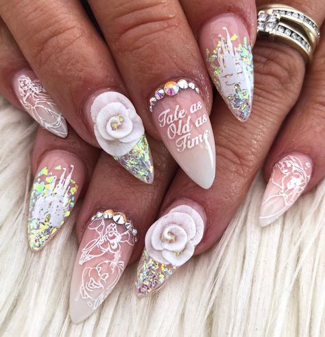 Wow, these white Beauty and the Beast nails <3 Simple Prom Nails, Beauty And The Beast Nails, Pink Holographic Nails, Beauty And Beast Wedding, Quinceanera Nails, Boutique Nails, Modern Nail Art, White Glitter Nails, Nail Art Disney