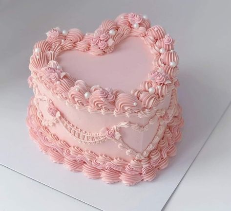 Heart Cake Decoration, Heart Cake Design, Vintage Heart Cake, Chandelier Cake, Heart Shaped Cake, Heart Cakes, About Heart, Shaped Cake, Heart Shaped Cakes