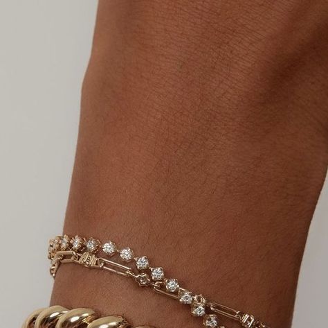 Kinn Studio on Instagram: "BACK IN STOCK 🤍 Our best selling Serena Tennis Bracelets are back. Half link chain and half eternity diamonds—contrasting materials create texture and balance. ⠀⠀⠀⠀⠀⠀⠀⠀⠀ #KinnTennisClub #NeverTakeOff" Jewelry Lifestyle, Lifestyle Ideas, Back In Stock, Tennis Bracelet, Link Chain, Tennis, Diamonds, Texture, Lifestyle