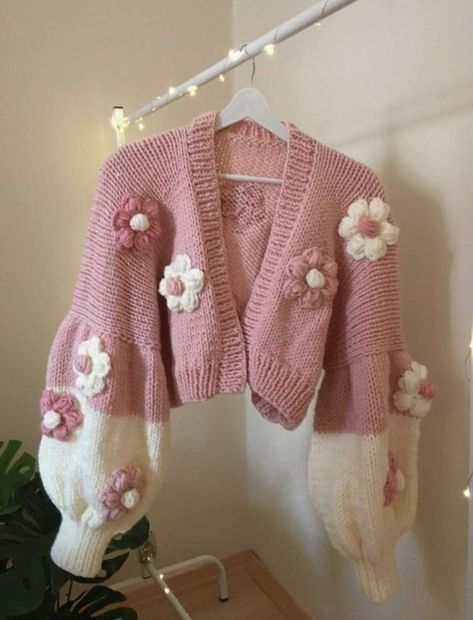 Crochet Sweater Design, Diy Vetement, Kawaii Crochet, Crochet Fashion Patterns, Crochet Top Pattern, Crochet Inspo, Cardigan Pattern, Cute Sweaters, Sweater Design