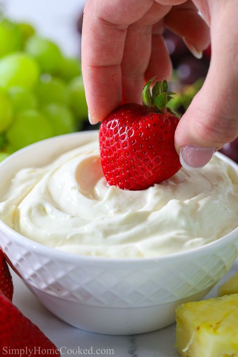 This easy cream cheese fruit dip recipe will become your favorite dip for almost any fruit. With only 4 ingredients, it comes together so quickly! Cream Cheese Fruit Dip Recipe, Fruit Dip Recipe, Easy Fruit Dip, Cream Cheese Fruit Dip, Fruit Dips, Fruit Dips Recipes, Fruit Logo, Sweet Dips, Cream Cheese Dips