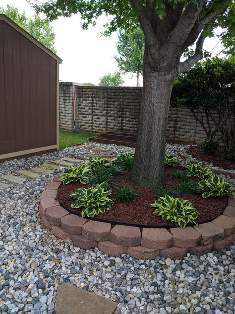 Front Yard Landscaping Stones, Stone Around Trees Landscaping Ideas, Bottom Of Tree Landscape, How To Cover Muddy Areas In Yard, Bricks Around Tree, Patio With Tree, Around Tree Landscaping, Tree Landscaping Ideas, Front Yard Flowers