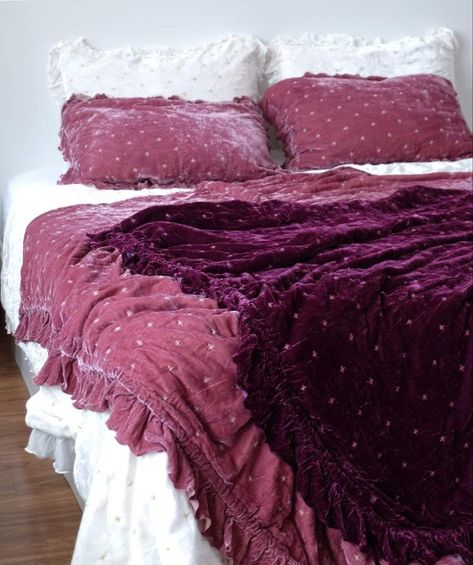 Quilted Duvet, Dreamy Room, Dream Room Inspiration, House Room, Room Inspiration Bedroom, Room Ideas Bedroom, Dream Decor, Dream Rooms, Dream House Decor