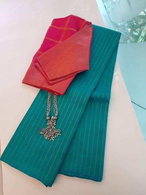 New Colour Combination For Saree, Saree Blouse Combination Color Combos, Colour Combinations Saree Blouse, Plain Cotton Saree With Contrast Blouse, Green Cotton Saree Blouse Piece, Arani Pattu Sarees, Contrast Colour Combination Saree, Exclusive Saree Blouse Designs, Saree Black