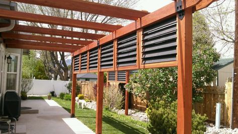 Outdoor Privacy Ideas Help You Create a Private Refuge - OZCO Building Products Outdoor Privacy Screen Panels, Cottage Patio, Diy Privacy Screen, Outdoor Privacy Screen, Small Pergola, Patio Privacy Screen, Patio Privacy, Pergola Attached To House, Backyard Privacy