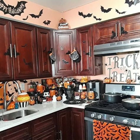 Kitchen Cabinet Halloween Decor, Cabinet Halloween Decor, Halloween Decorations Inside, Indoor Halloween Decorations, Bat Sticker, Halloween Kitchen Decor, Halloween Decoration Ideas, Halloween Is Coming, Bat Pattern