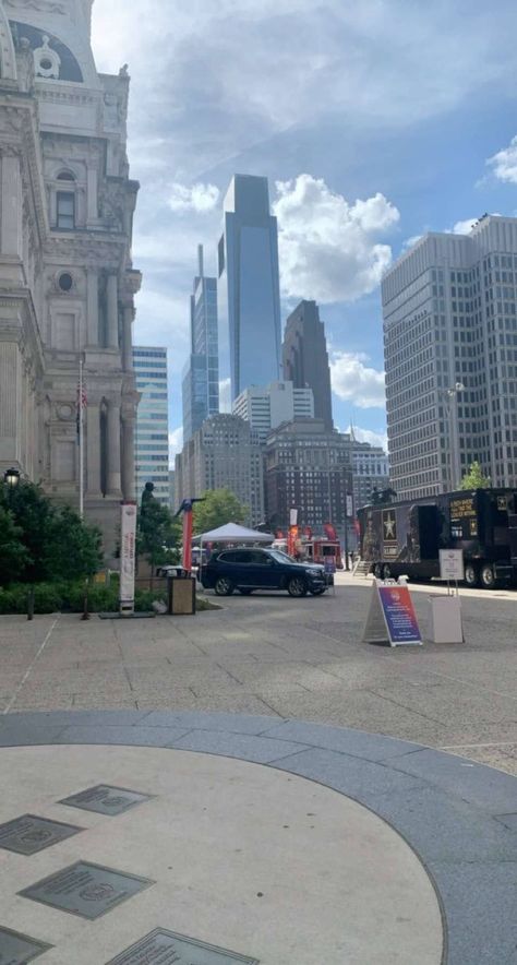 Downtown Philly, Pics Outside, Philly Skyline, Philadelphia Skyline, Flight Booking, City Skylines, Morning Walks, Custom Nike Shoes, Custom Nike