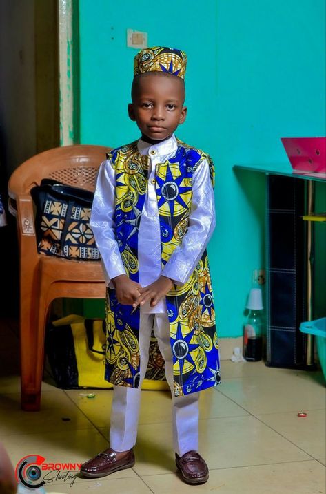 African Kids Clothes, Ankara Styles For Kids, Men African Fashion, Latest African Men Fashion, African Dresses For Kids, Afrikaanse Mode, African Print Dress Designs, African Children