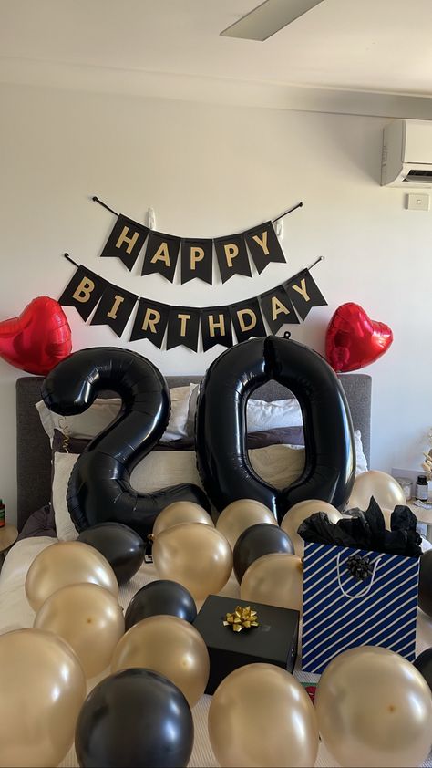 Surprise Bday Decoration Ideas, Birthday Decoration Room Ideas, Birthday For Husband Ideas At Home, Boyfriend's Birthday Surprise, Birthday Surprise Ideas For Boyfriend Room, Surprise Birthday Decorations For Him, Ideas Cumpleaños Hombre, Birthday Decorations For Boyfriend, Boyfriend Birthday Decorations