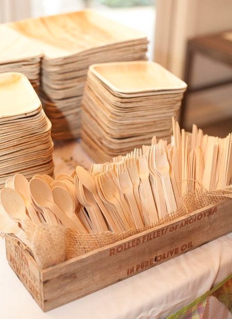 Barbecue Wedding, Rustic Dessert Table, Wooden Silverware, Deco Champetre, Disposable Cutlery, I Do Bbq, Christmas Trivia, Green Tips, Eco Friendly Wedding