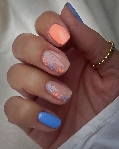 Down South Nails, 2024 Beach Nails, South Nails, Spring Nails 2024 Trends, Blue And Pink Nail Designs, Summer Nail Art 2024, Nails 23, Summer Acrylic, Summer Gel Nails