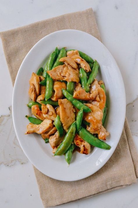 Chicken and snap pea stir fry Snap Pea, Woks Of Life, The Woks Of Life, Peas Recipe, Pea Recipes, Snow Peas, Sugar Snap Peas, Recipe Chicken, Woks