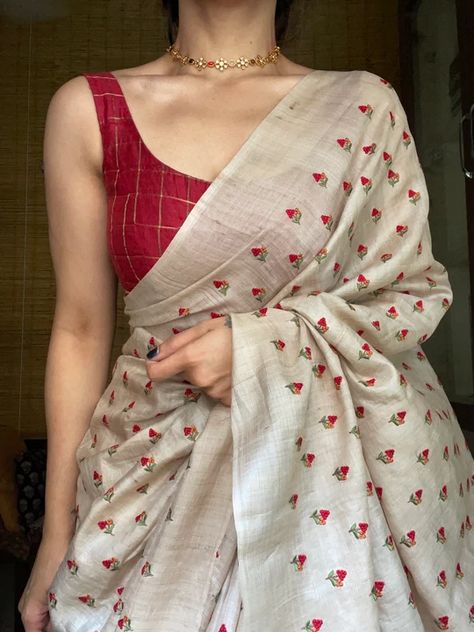 Tussar Silk – Margazhi Saree Looks, Saree Wearing Styles, Simple Saree Designs, Fashionable Saree Blouse Designs, Fancy Sarees Party Wear, Traditional Indian Dress, Desi Fashion Casual, Indian Saree Blouses Designs, Simple Sarees