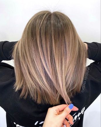 Brown Blonde Hair, Hair Color And Cut, Medium Hair Cuts, Light Brown Hair, Medium Length Hair Cuts, Great Hair, Balayage Hair, Gorgeous Hair, Bobs Haircuts