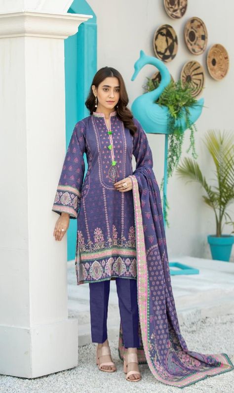 Purple Color Dress Pakistani, Purple Pakistani Wedding Dress, Peach Colour Suit, Suit With Red Dupatta, Pakistani Dress Design Casual, Eid Dresses Design, Purple Salwar Kameez, Purple Color Dress, Pakistan Eid