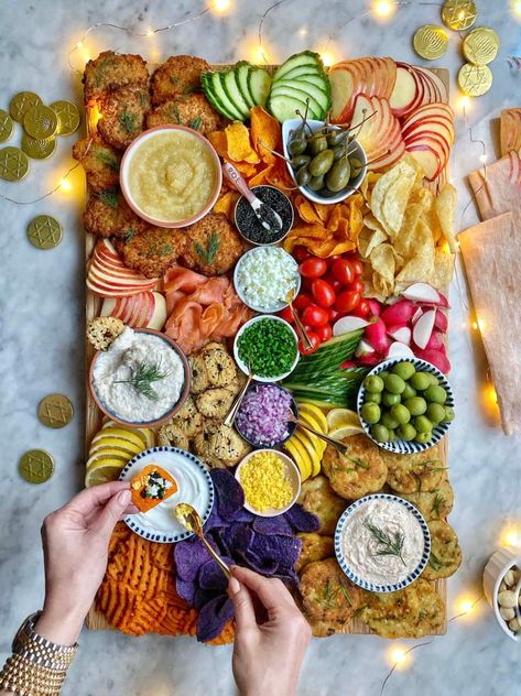 What to Serve With Latkes for Hannukah | Ain’t Too Proud to Meg Hanukkah Party Food, Hanukah Appetizers, Hannukah Party, Smoked Salmon Platter, Hannukah Recipes, Salmon Platter, Salmon Caviar, Smoked Salmon Dip, Creamed Cucumbers