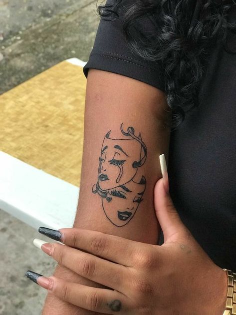 Basic Tattoos, Cute Hand Tattoos, Pretty Hand Tattoos, Tattoo Flowers, Tasteful Tattoos, Tattoos For Black Skin, Pretty Tattoos For Women, Dope Tattoos For Women, Small Hand Tattoos