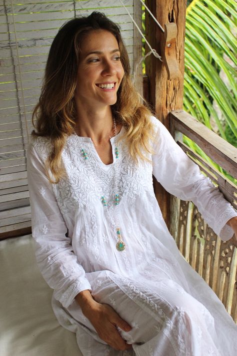 Full Moon Meditation, Moon Meditation, Style Ibiza, Chikan Embroidery, White Tunic Dress, Yoga Woman, Silk Cocoon, White Loungewear, Ibiza Dress