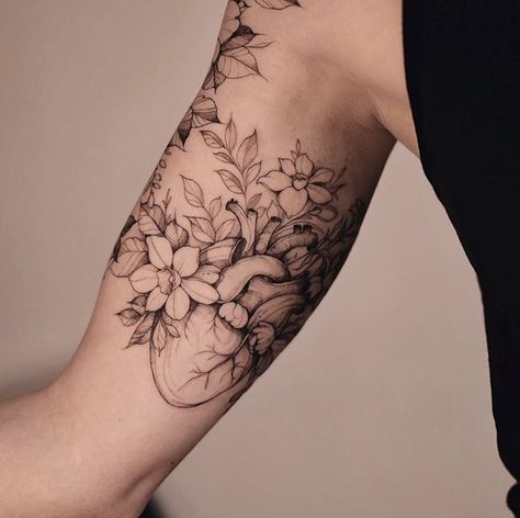 Chd Tattoo, Diana Severinenko, Anatomical Heart Tattoo, Fine Line Tattoo, Inspiration Tattoos, Peonies Tattoo, Line Tattoo, Modern Tattoos, Line Work Tattoo