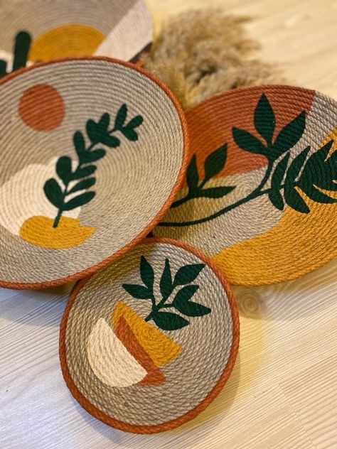 Set of 6 Baskets for Wall Basket Baskets Wall Decor Gift - Etsy Bangladesh Jute Products Ideas, Jute Wall Decor, Jute Rope Crafts, Aesthetic Wall Decor Ideas, Jute Wall Art, Jute Products, Baskets Wall Decor, Rope Craft Ideas, Round Wall Decor