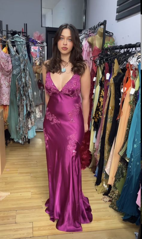 Early 2000s Prom Dress, Plum Prom Dress, College Formal Dresses, Vintage Prom Dresses 90s, Purple Dress Outfit, 1999 Style, 00s Dress, 2000s Prom, Long Purple Dress