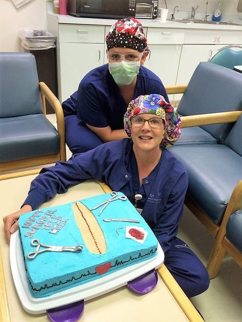 Surgical Tech Graduation Party Ideas, Surgeon Party Ideas, Surgical Tech Cake Ideas, Surgical Tech Cake, Surgery Cake Ideas, Surgical Tech Graduation, Surgical Tech Week, Surgical Technologist Week, Doctor Birthday Cake