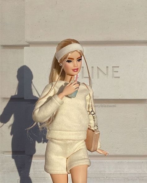 Real Barbie, Dress Barbie Doll, Barbies Pics, Barbie Doll Set, Barbie Fashionista Dolls, Barbie Dress Fashion, Barbie Model, Swag Girl Style, Have A Lovely Weekend