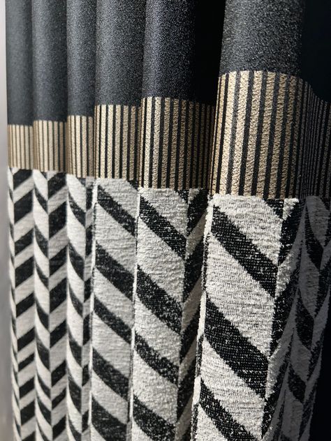 Black Gold White Gray Brown Curtains, Luxury Modern Living Room Curtain Panel  * Flat out curtain width is 118" (300 cm) * 6 different color patterns are available.  🛒How to Purchase: * Kindly select the desired length and color pattern from the drop-down menu. * Please specify the Grommet Color Number in the 'Add your personalization' comment box. * To add blackout lining ; https://www.etsy.com/listing/1312621707/add-blackout-lining-or-cotton-blend 🪟Curtain Heading Option Grommets / Eyelets ( Black And White Curtains, Modern Drapes, Curtains Luxury, Curtains Living Room Modern, Brown Curtains, Curtain Headings, Yellow Curtains, Gold Curtains, Living Room Styles