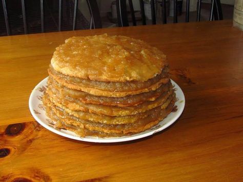 Old-Fashioned Stack Cake with Appalachian Apple Butter Filling #apple #stack #justapinchrecipes Apple Stack Cake Recipe, Stack Cake Recipe, Stack Cakes, Apple Stack Cake, Stack Cake, Apple Butter Recipe, How To Stack Cakes, Cake Show, Homemade Muffins