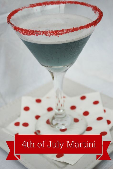 4th of July Martini | 11 Magnolia Lane 4th Of July Martini, White Martini, Patriotic Drinks, 4th July Food, 4th Of July Cocktails, Best Burger Recipe, Night Recipes, Party Drinks Alcohol, Patriotic Food