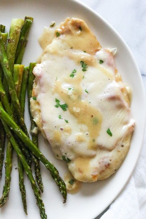 Skillet Chicken Cordon Bleu, Skinnytaste Chicken, Chicken Receipe, Chicken 101, Easy Skillet Chicken, Cordon Bleu Recipe, Dijon Sauce, Chicken Cordon Bleu Recipe, Weeknight Chicken