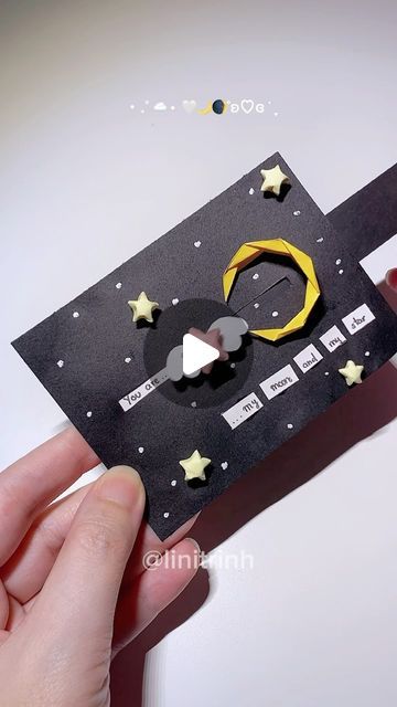 Lini Trịnh I Art | Design I Fashion on Instagram: "Cute gift card idea🌙💫this should be the last one with this theme 🤭#diy #giftidea #giftcardidea #creative #xuhuong #paperstar #papermoon" You Are My Moon, Paper Moon, Paper Stars, App Ui, Cute Gift, Bts Fanart, Last One, Cute Gifts, Diy Gift