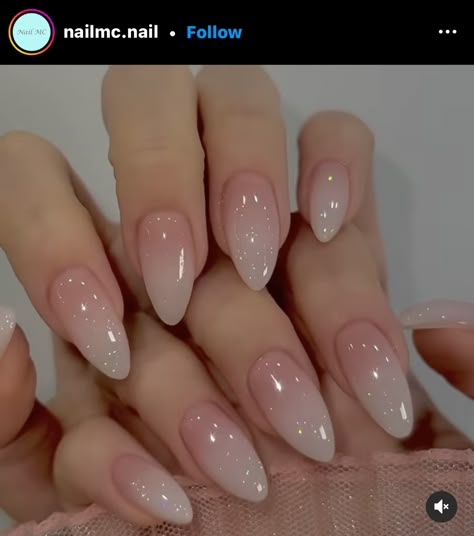 Nail Art Creative, Ombre Chrome, Nails Pictures, Ombre Chrome Nails, Almond Nails Pink, Nails Images, Acrylic Nails Almond Shape, Purple Acrylic Nails, Chrome Nails Designs