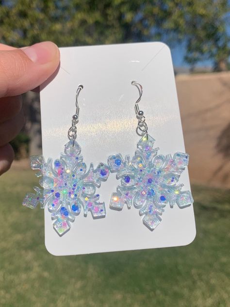 Snowflake Jewelry, Weird Jewelry, Winter Earrings, Earrings Handmade Dangle, Earrings Resin, Snowflake Earrings, Art Earrings, Blue Snowflakes, Holiday Earring