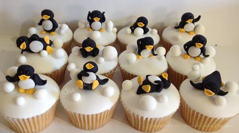 Penguin Cupcakes Penguin Cupcakes, Penguin Cakes, Penguin Birthday, Pear Cake, Christmas Cake Designs, Cupcake Decorations, Bake Goods, Animal Cupcakes, Xmas Cake