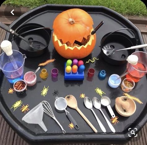 Nursery Preschool Ideas, Halloween Tuff Spot Ideas, Pumpkin Messy Play, Halloween Tuft Trays, Halloween Play Ideas, Room On The Broom Tuff Trays, Halloween Provision Eyfs, October Tuff Tray Ideas, Halloween Eyfs Ideas