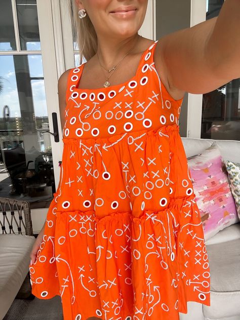 Clemson Gameday Outfits You Need This Football Season – Whitney Rife Clemson Gameday Outfit, Clemson Gameday, Fb Games, Gameday Outfits, Party With Friends, Beauty Gift Guide, Dazzling Earrings, Fall Transition, Watch Party