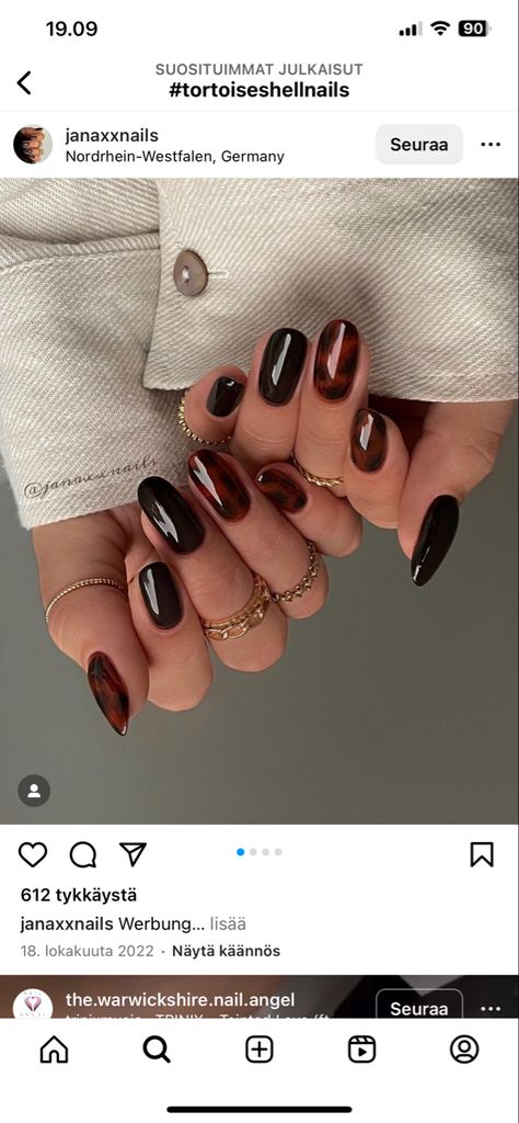 Biab Nails Tortoise Shell, Nail Tortoise Shell, Oval Tortoise Nails, Tortis Shell Nails Design, Tortoise Shell Nails With Green, Dark Red Tortoise Shell Nails, Tortoise Shell And Burgundy Nails, Autumn Nails Tortoise Shell, Torrid Shell Nails