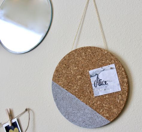 Round Cork Board Ideas Diy Crafts, Diy Cork Board, Diy Cork, Wine Cork Diy, Cork Jewelry, Cork Diy, Diy Coasters, Diy House Projects, Diy Crafts For Home Decor