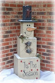 Jul Diy, Snowmen Crafts, Wooden Snowmen, Christmas Wood Crafts, Christmas Craft Ideas, Snowman Crafts, Primitive Christmas, Noel Christmas, Christmas Wood