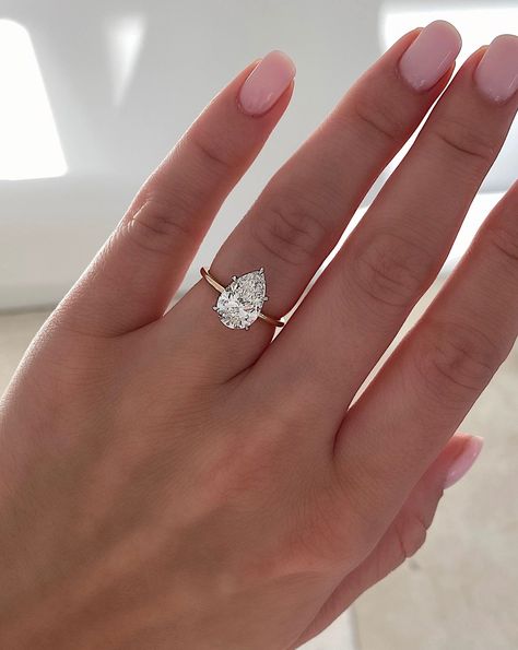 Teardrop Engagement Ring And Band, Gold Pear Engagement Ring, Single Stone Engagement Rings, Teardrop Engagement Ring, Engagement Ring Plain Band, Gold Band Engagement Rings, Big Diamond Engagement Rings, Pear Cut Diamond Ring, Cold Lake