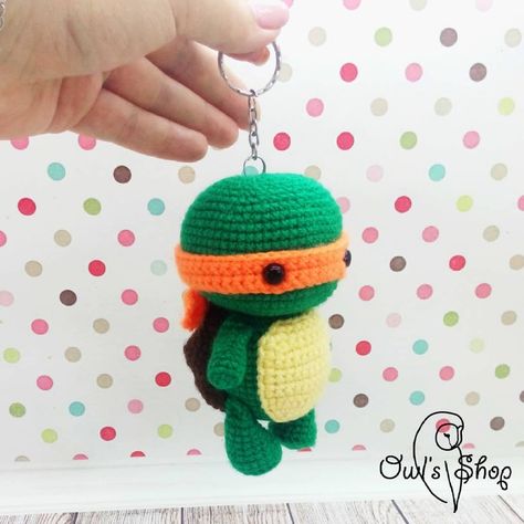 Amigurumi Ninja Turtle Free Crochet Pattern - Amigurumi Crochet Teenage Mutant Ninja Turtle, Ninja Turtle Crochet, Crochet Ninja Turtle, Turtle Crochet, Turtle Keychain, Crochet Keychain Pattern, Turtle Pattern, Teenage Mutant Ninja Turtle, Crochet Keychain