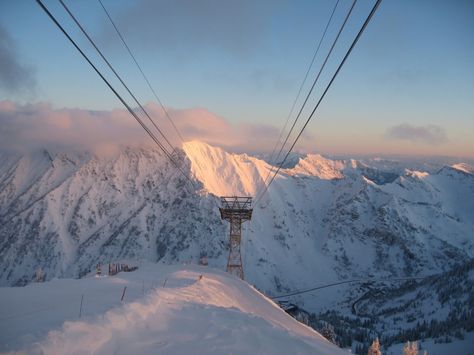 Snow Bird Ski Resort - Utah ski here only once back in 2011 Alta Ski, Utah Ski, Lauren Holly, Snow Bird, Utah Skiing, Ski Bunnies, Bucket Lists, Salt Lake City Utah, 2024 Vision