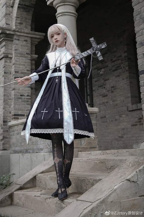 Nun Outfit, Art Outfit, Op Dress, Kawaii Fashion Outfits, Figure Poses, Kawaii Clothes, Cosplay Outfits, Lolita Dress, Gothic Lolita