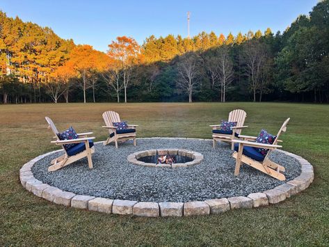 In The Ground Fire Pit Ideas, Fire Pit Ideas Backyard In Ground, Fire Pit Ideas Backyard Circle, Lawn Fire Pit Ideas, Fire Pit Area Border Ideas, Rock Around Fire Pit, Round Gravel Fire Pit Area, Inground Fire Pit Ideas, River Rock Fire Pit Area