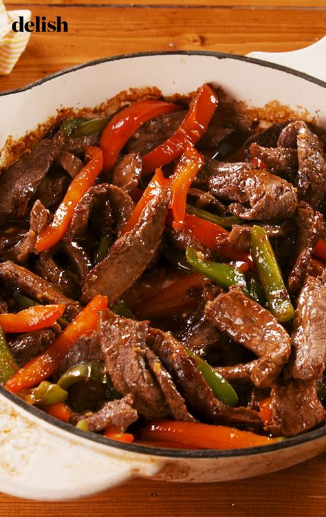 Peper Steak, Pepper Steak Recipe, Steak Sandwiches, Easy Steak Recipes, Mapo Tofu, Grilled Steak Recipes, Dairy Free Breakfasts, Easy Chinese Recipes, Pepper Steak