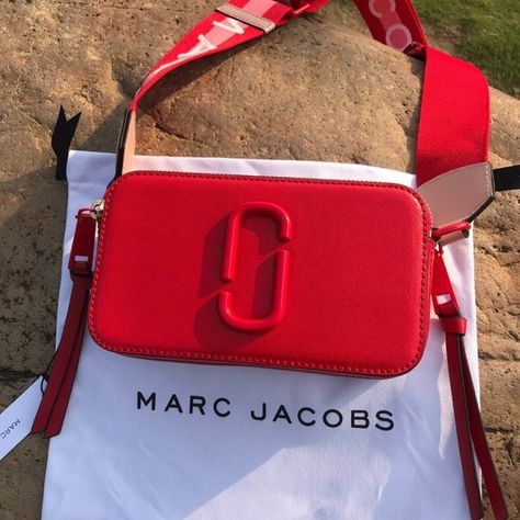 Marc Jacobs mj camera bag Purse Wishlist, Trendy Purses, Camera Bag, Marc Jacobs, How To Look Better, Shoulder Strap, Purse, Nails, Jewelry Watches