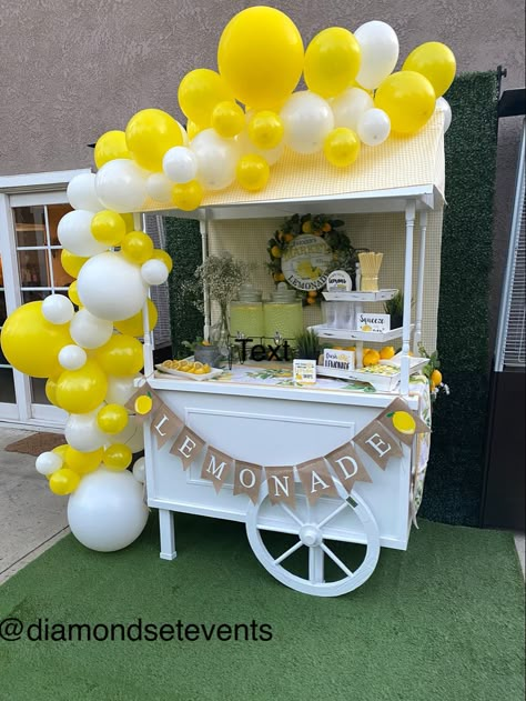 Lemonade cart Lemonade Cart Ideas, Party Snack Cart, Candy Cart Decoration, Snacks Cart, Dessert Cart Ideas, Candy Cart Ideas, Diy Candy Cart, Lemonade Cart, Treat Cart