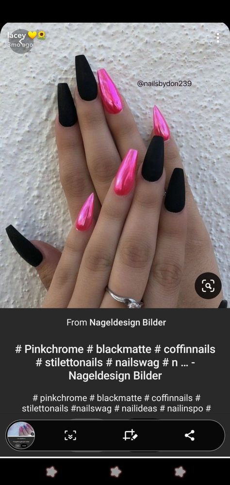 Matte black and chrome hot pink nails xoxo Black And Pink Nails, Nails Xoxo, Black Chrome Nails, Pink Black Nails, Concert Nails, Pink Chrome Nails, Punk Nails, Pink Ombre Nails, Indigo Nails